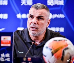 官方赛程页面-斯卢茨基暂时离开申花队！已直接现身超级杯现场，引发热议|上海申花|中超|上海海港|奥拉罗尤|北京国安_新浪体育_新浪新闻