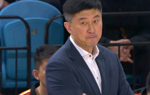 官方赛程页面-破案了！广东队为何会输球？杜锋错信了2个人
