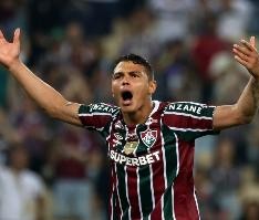 卡萨诺盛赞蒂亚戈-席尔瓦：他是防守端的梅西，还能高水平踢五年